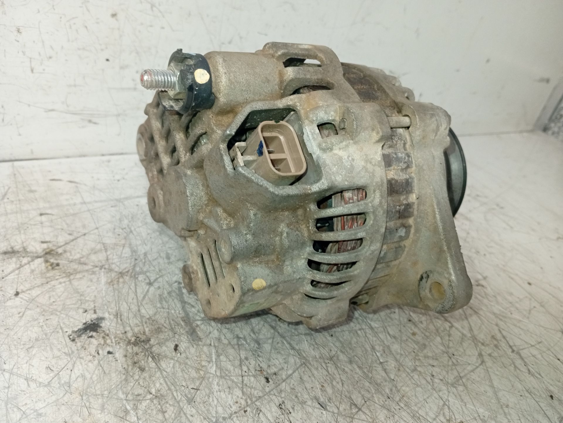 Alternador A2TC1479ZT de Ford Ranger (et) 2006-2012 - pieza usada