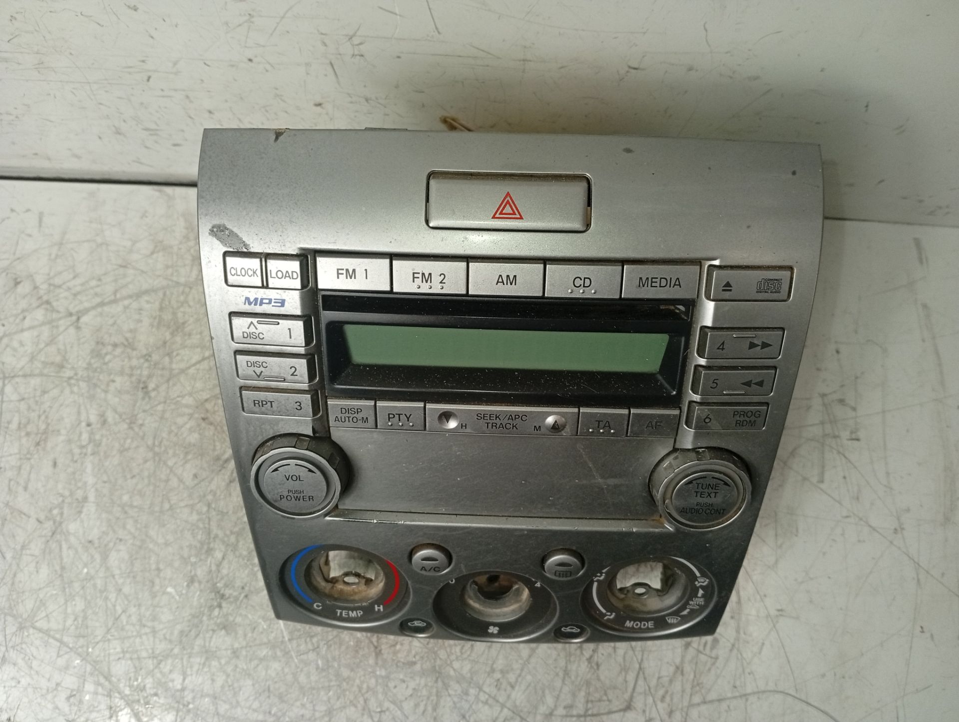 Sistema audio / radio cd US0166DSXA de Ford Ranger (et) 2006-2012 - pieza usada