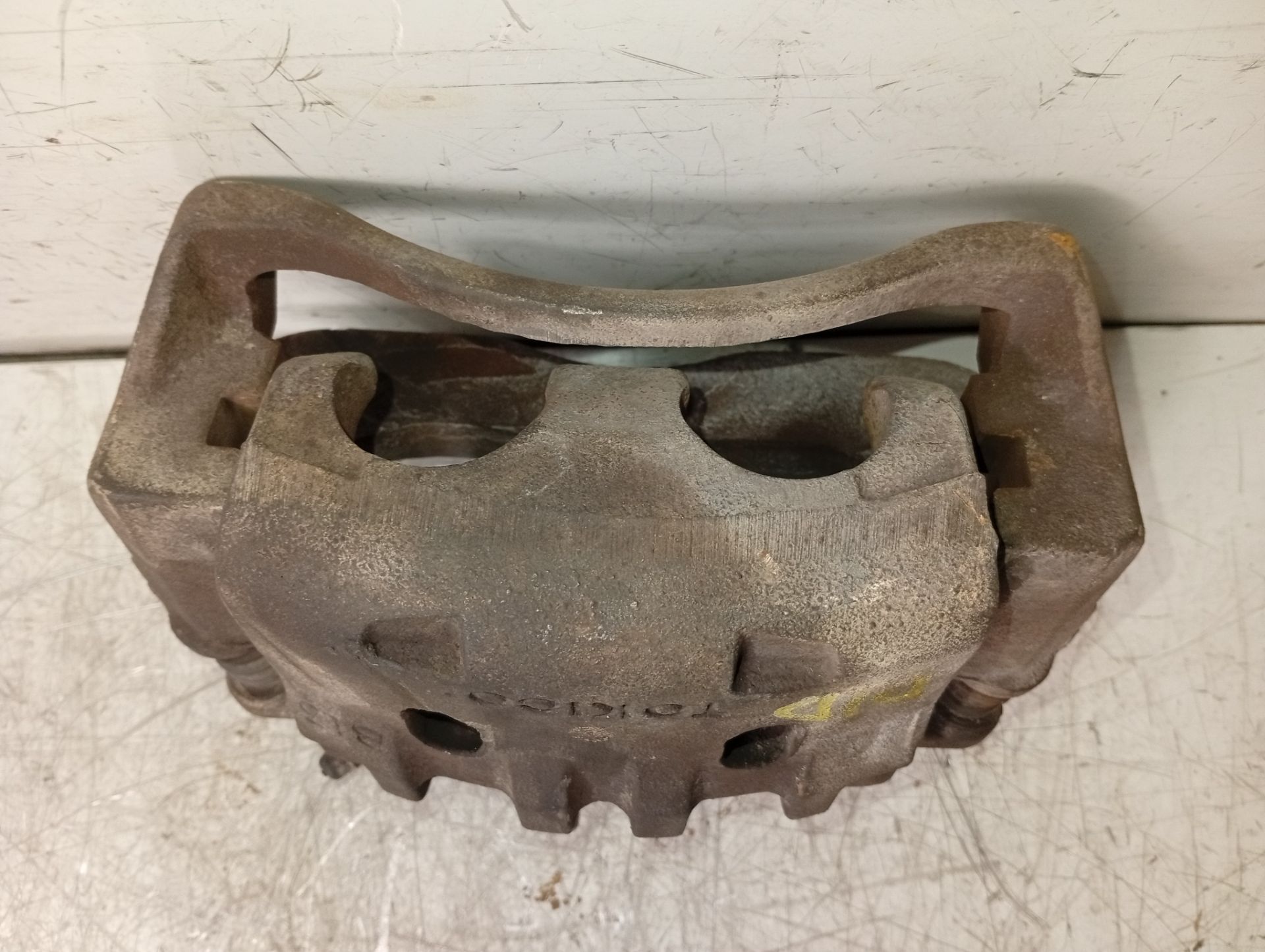 Pinza de freno delantera derecha 1454526 de Ford Ranger (et) 2006-2012 - pieza usada