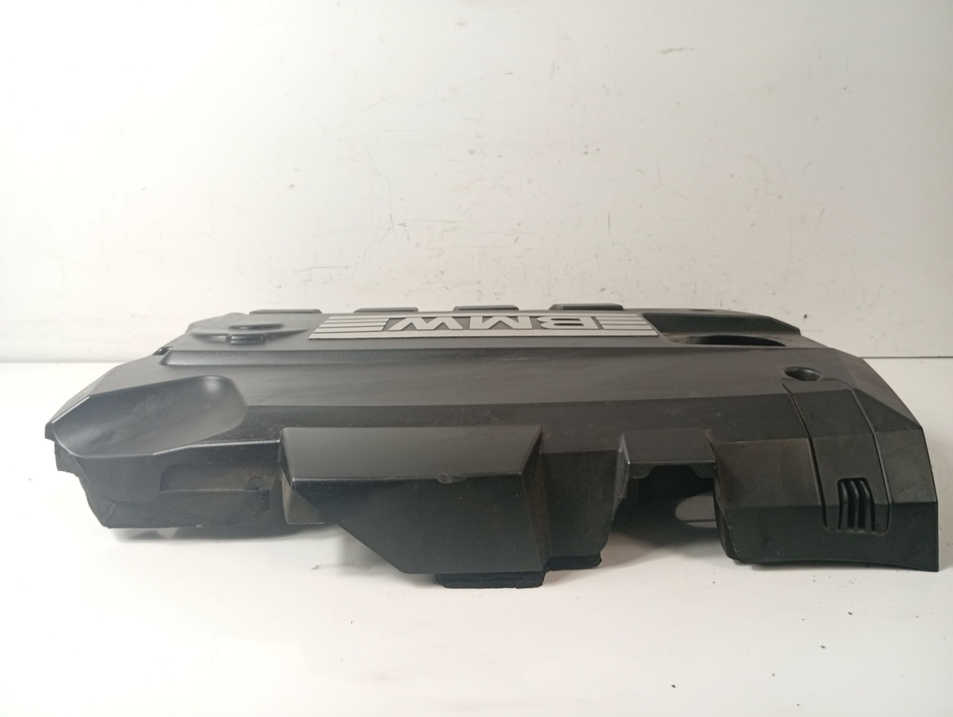 Tapa motor 11127556033 de Bmw 1 (e81) 2006-2011 - pieza usada
