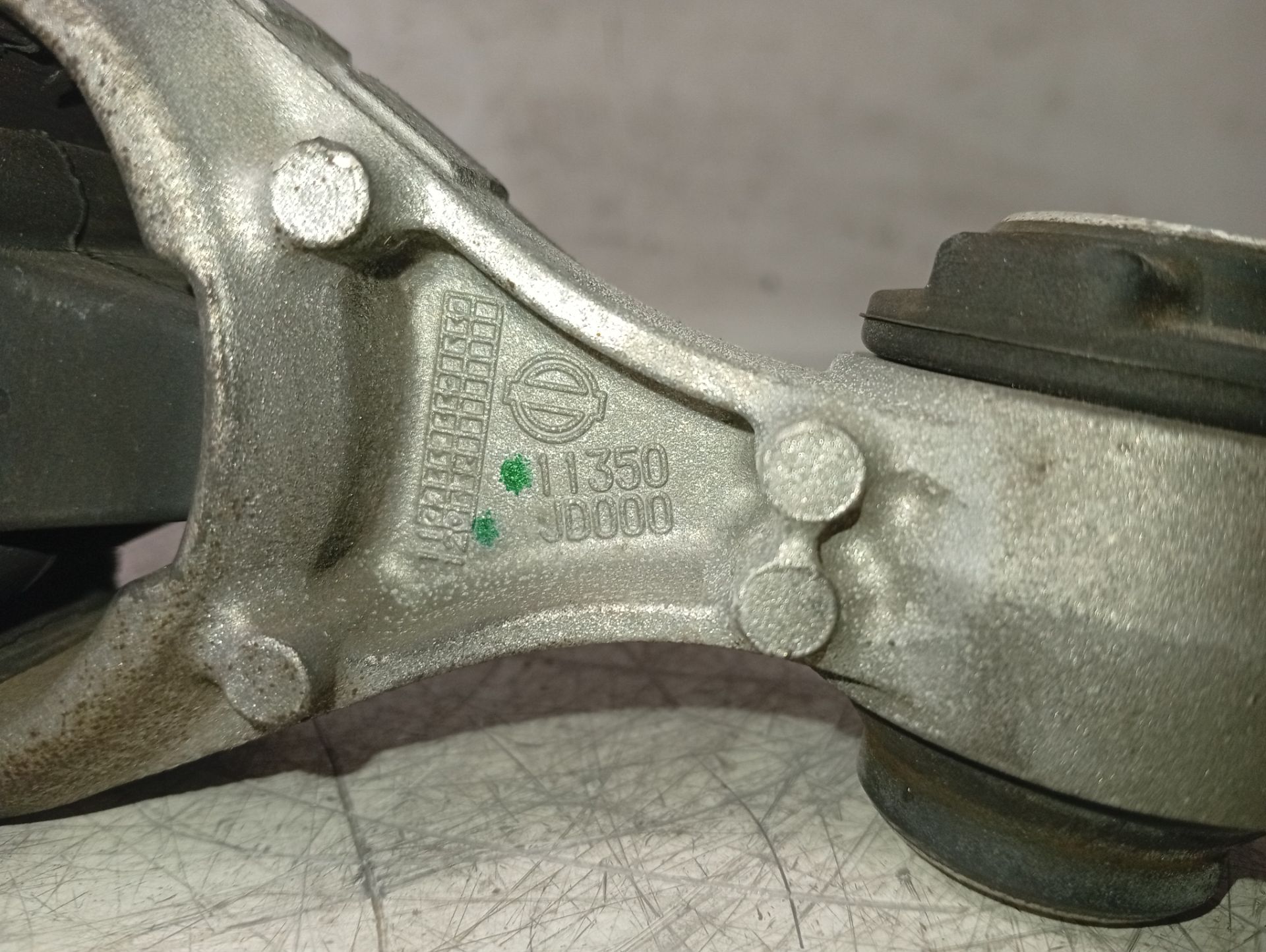 Support moteur 11350J0000 de Nissan Qashqai 2011-2014 - pieza usada
