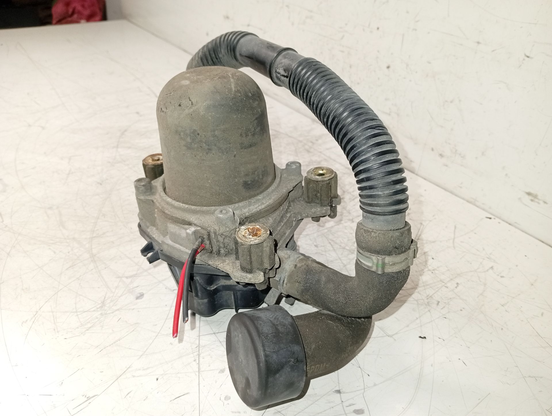Válvula de aire adicional 9624043380 de Citroen Xsara 2000-2002 - pieza usada