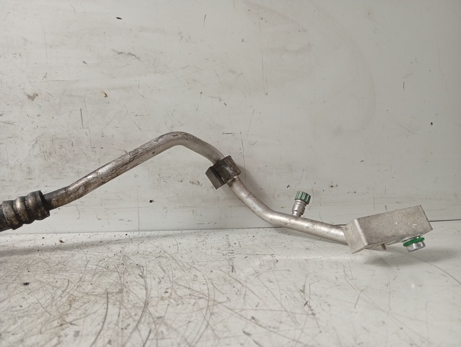 Tuyaux de climatisation 977631C300 de Hyundai Getz (tb) 2002-2005 - pieza usada
