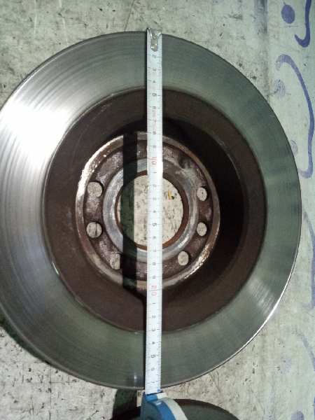 Disco de freio traseiro de Opel Vectra c (z02) 2002-2004 - pieza usada