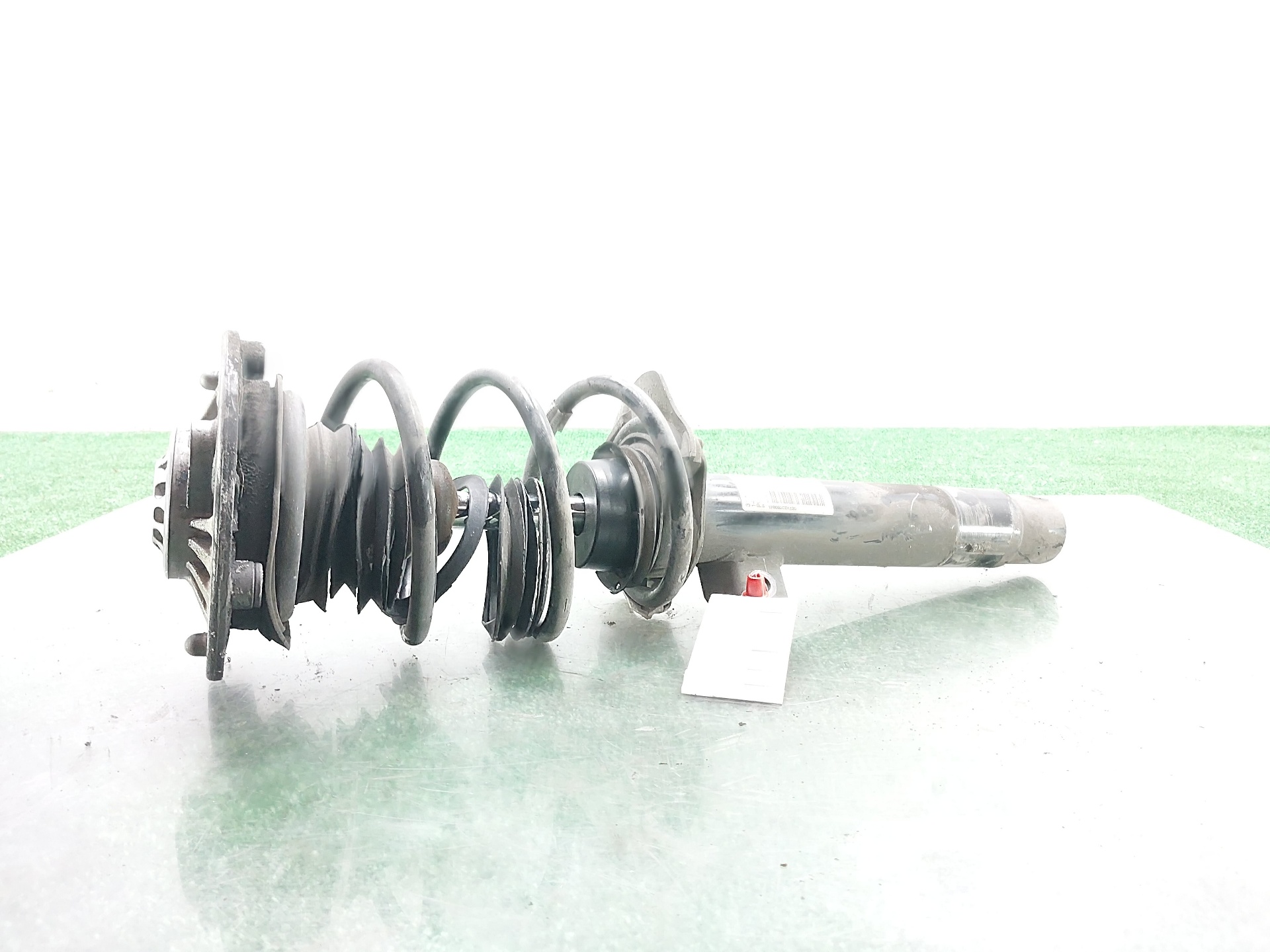 BMW 3 Series F30/F31 (2011-2020) Front Right Shock Absorber 31316791551 24119740