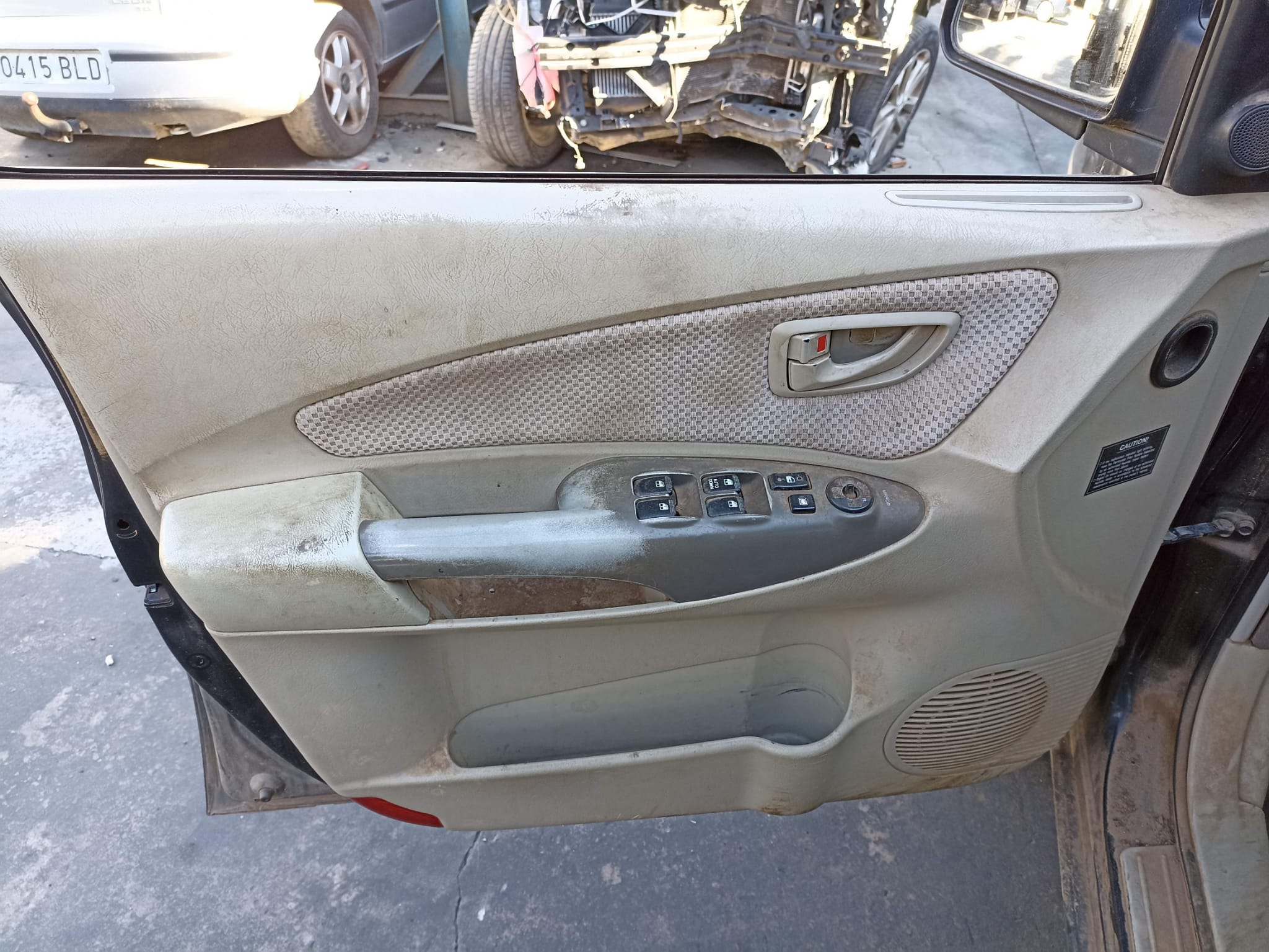 LANCIA Tucson 1 generation (2004-2010) Lève-vitre de porte avant droite 824802E010 21087286