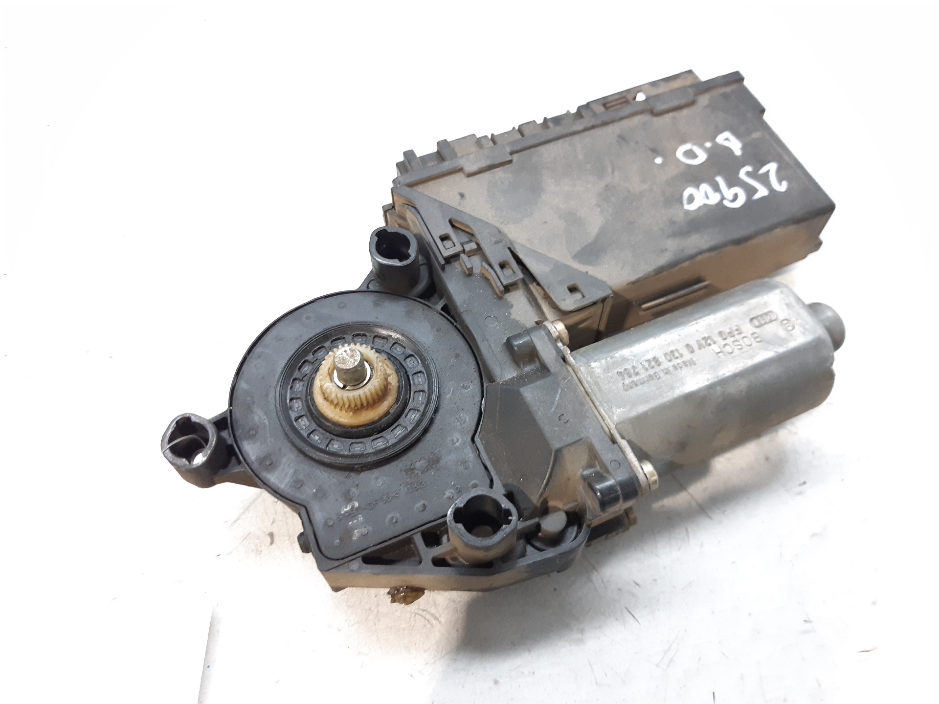 AUDI A4 B7/8E (2004-2008) Motor de control geam ușă dreapta față 0130821764 18758678