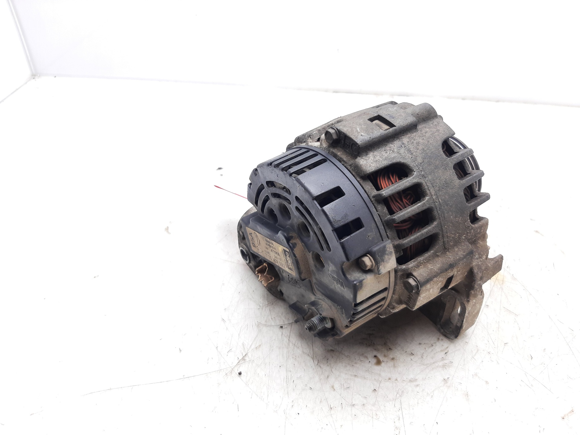 RENAULT Clio 2 generation (1998-2013) Laturi 7700437090 21088253