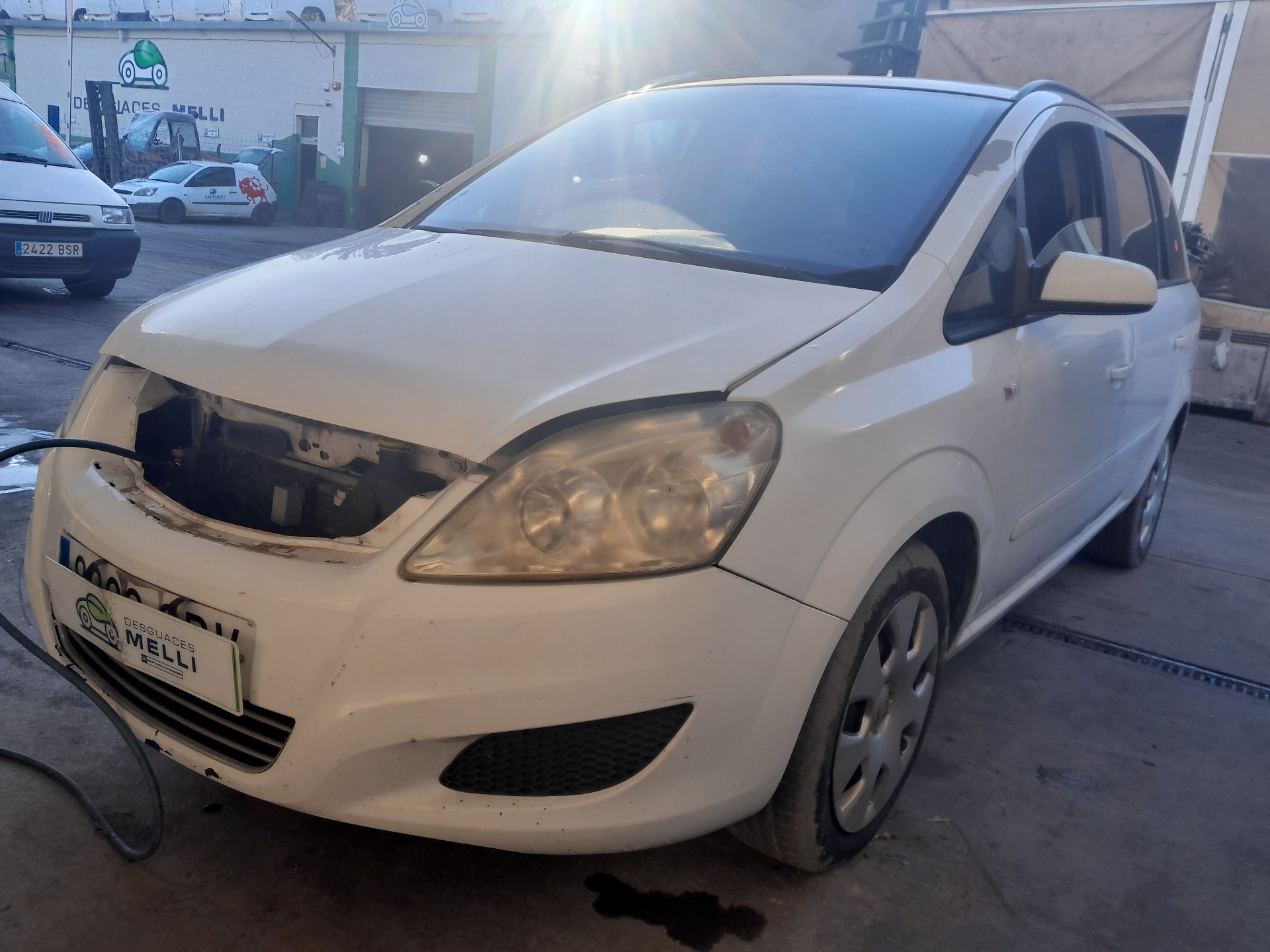 OPEL Zafira B (2005-2010) Крыло переднее левое 93184411 25058356