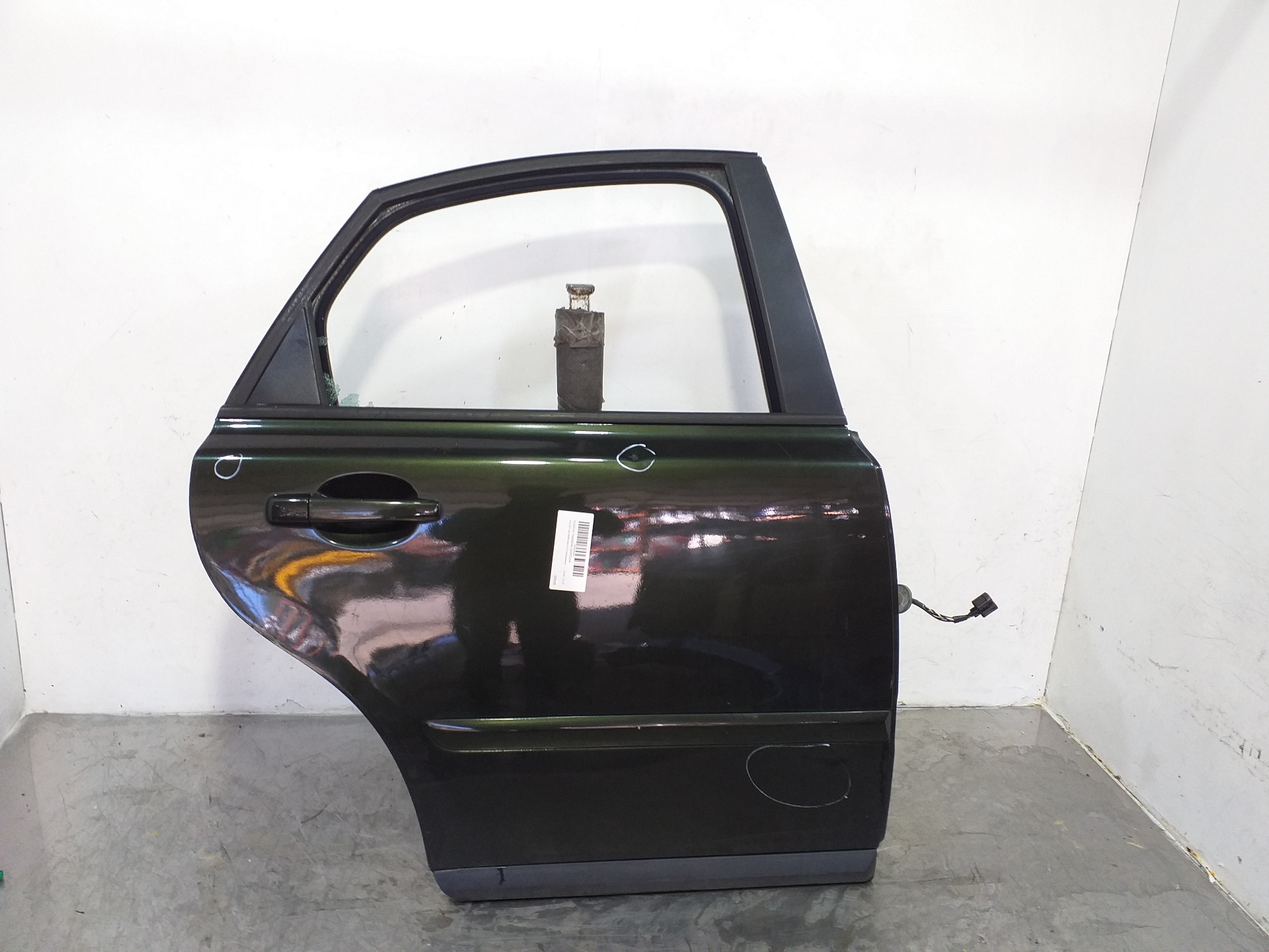 VOLVO S40 2 generation (2004-2012) Rear Right Door 31335462 24759760