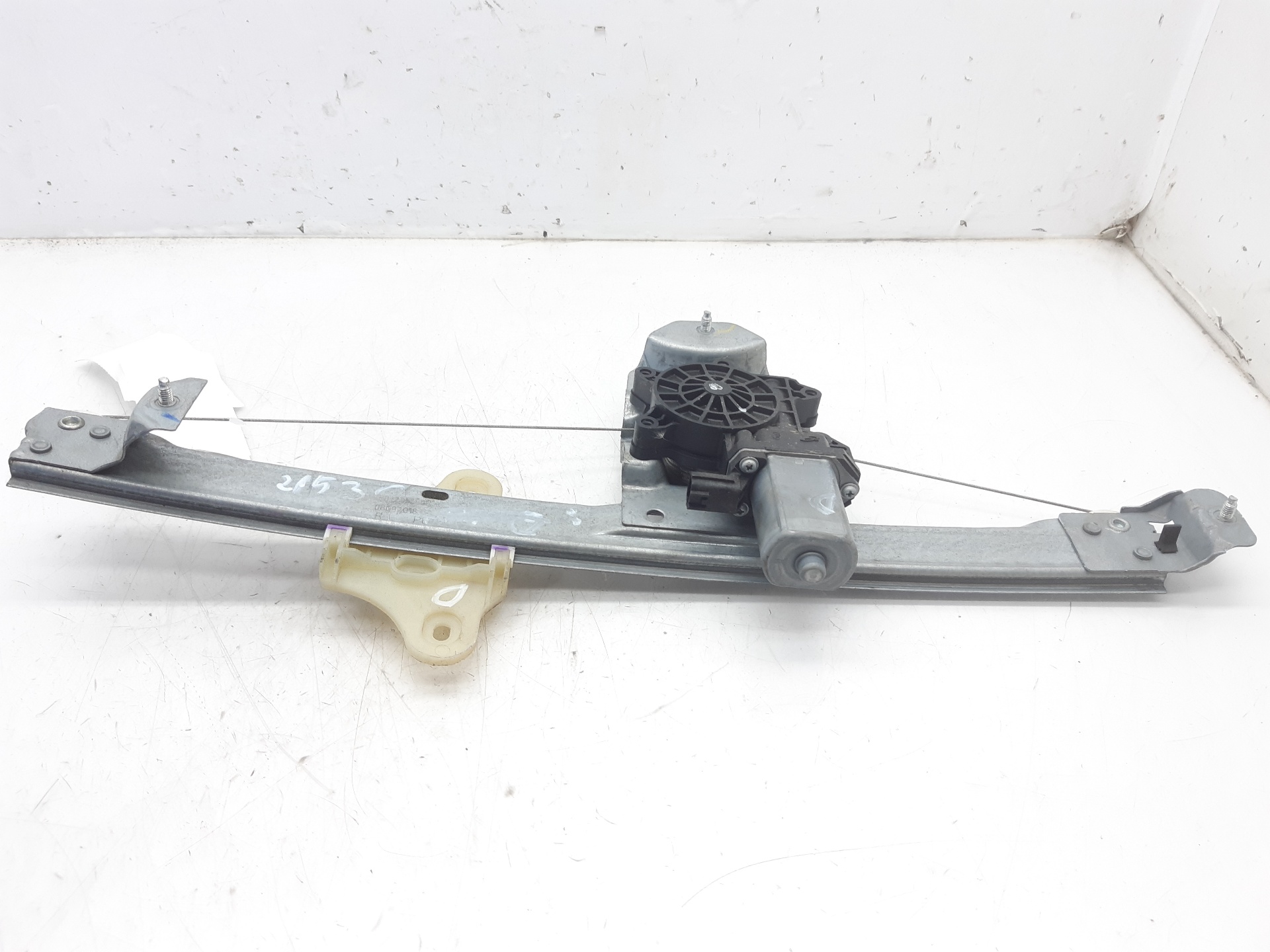 RENAULT Clio 4 generation (2012-2020) Front Right Door Window Regulator 807205569R 18575415