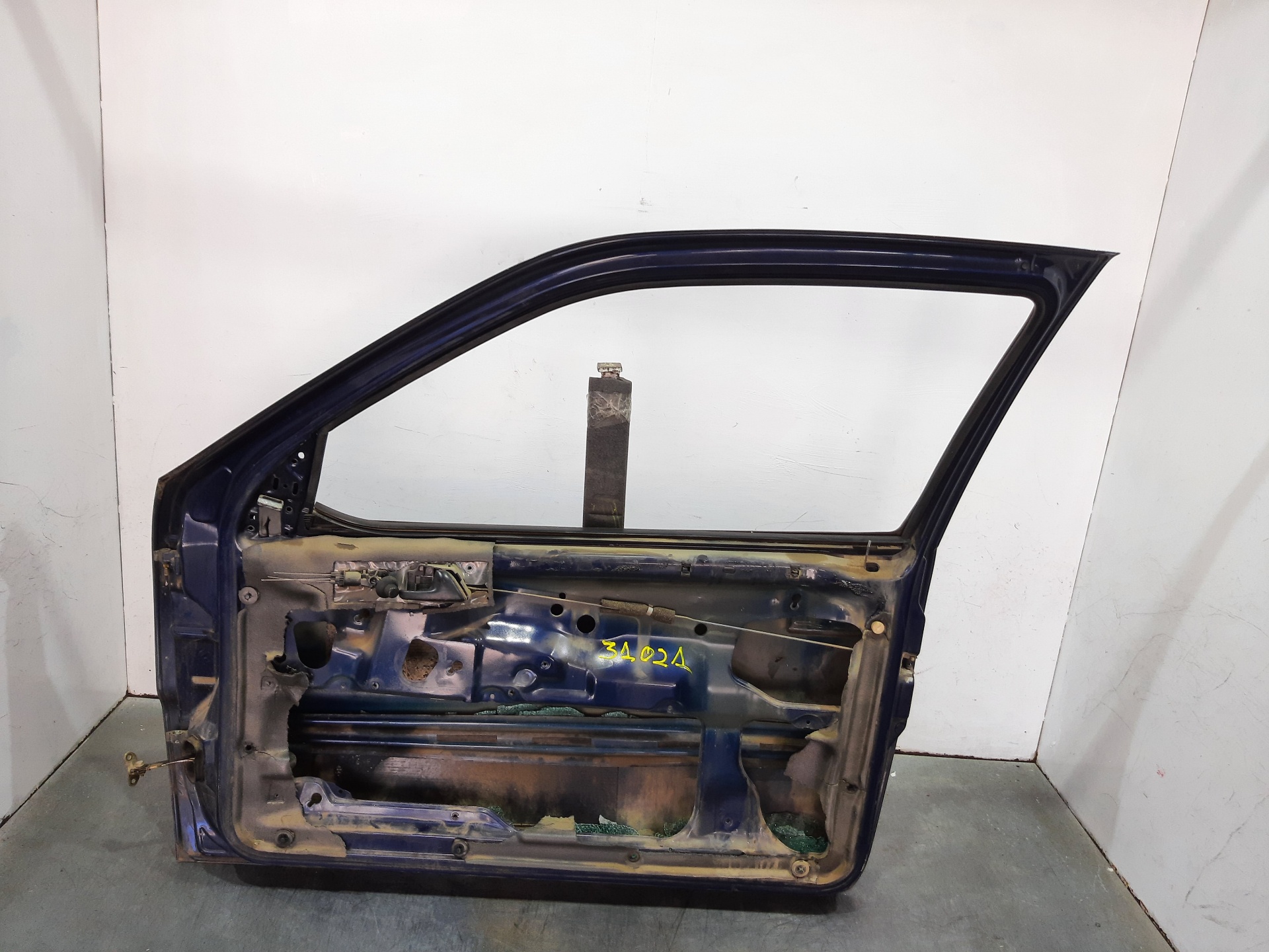 VOLKSWAGEN Polo 3 generation (1994-2002) Front Right Door 6K4831052C 23015467