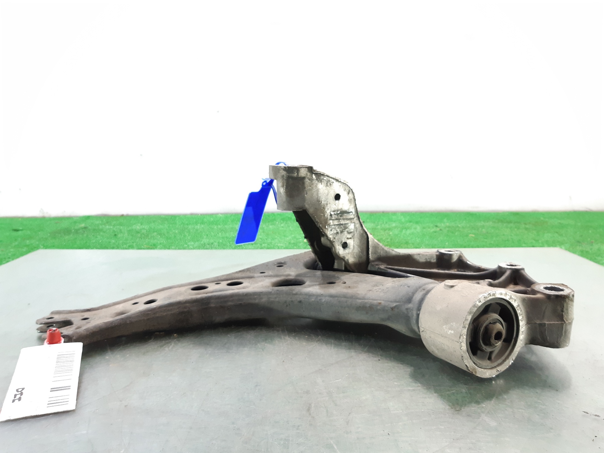 SKODA Fabia 6Y (1999-2007) Front Left Arm 6Q0407151L 22462020