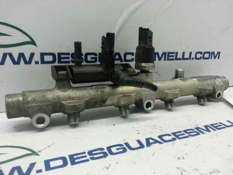 PEUGEOT 607 1 generation (2000-2008) Fuel Rail 0445214017 20165918