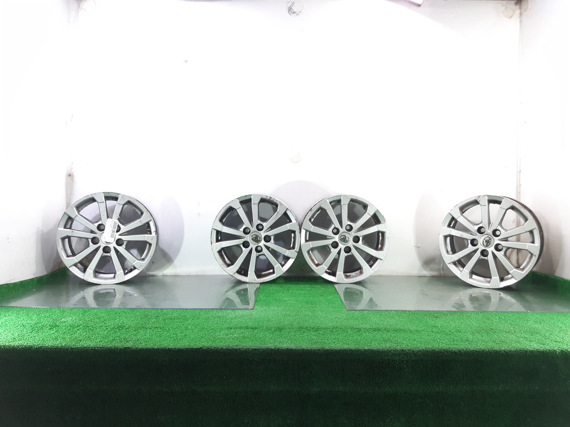 TOYOTA Verso 1 generation (2009-2015) Комплект колес R16 24039426