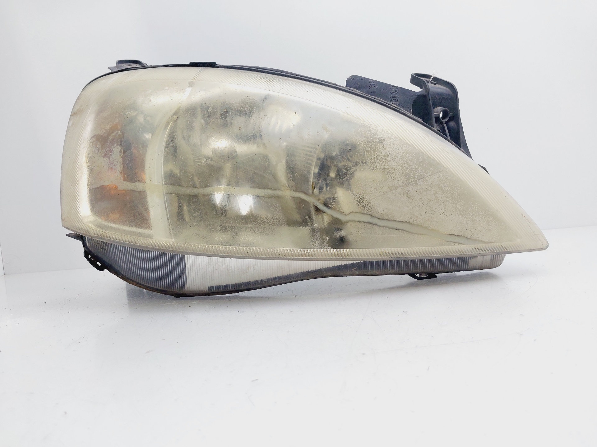 CHEVROLET Front Right Headlight 13195924 25654472