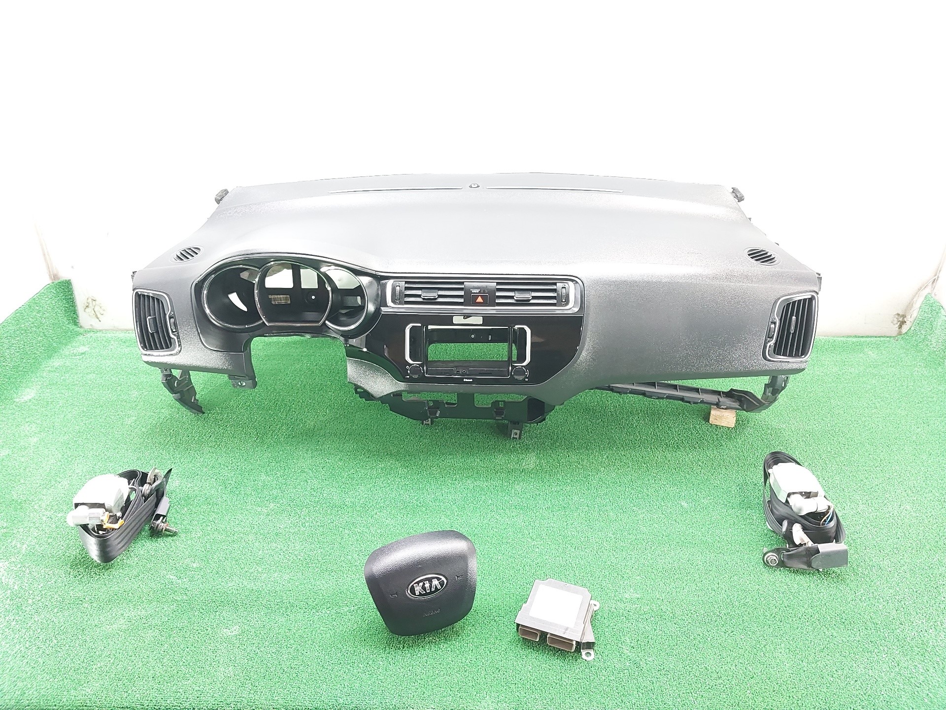 KIA Rio 3 generation (2011-2017) Другая деталь 847101W100HU 24119695