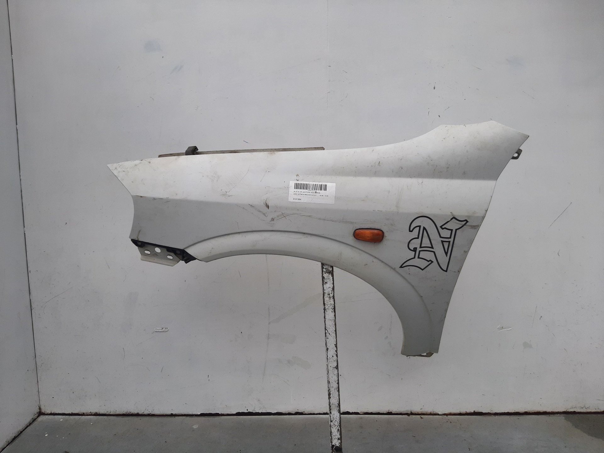 OPEL Astra H (2004-2014) Крыло переднее левое 6101364 24070785