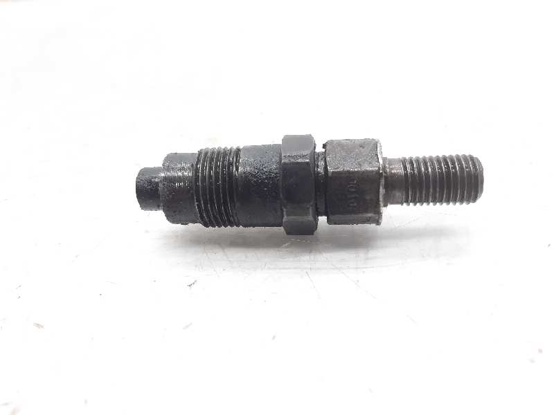 MITSUBISHI Pajero 1 generation (1982-1991) Fuel Injector MD196607 18583775