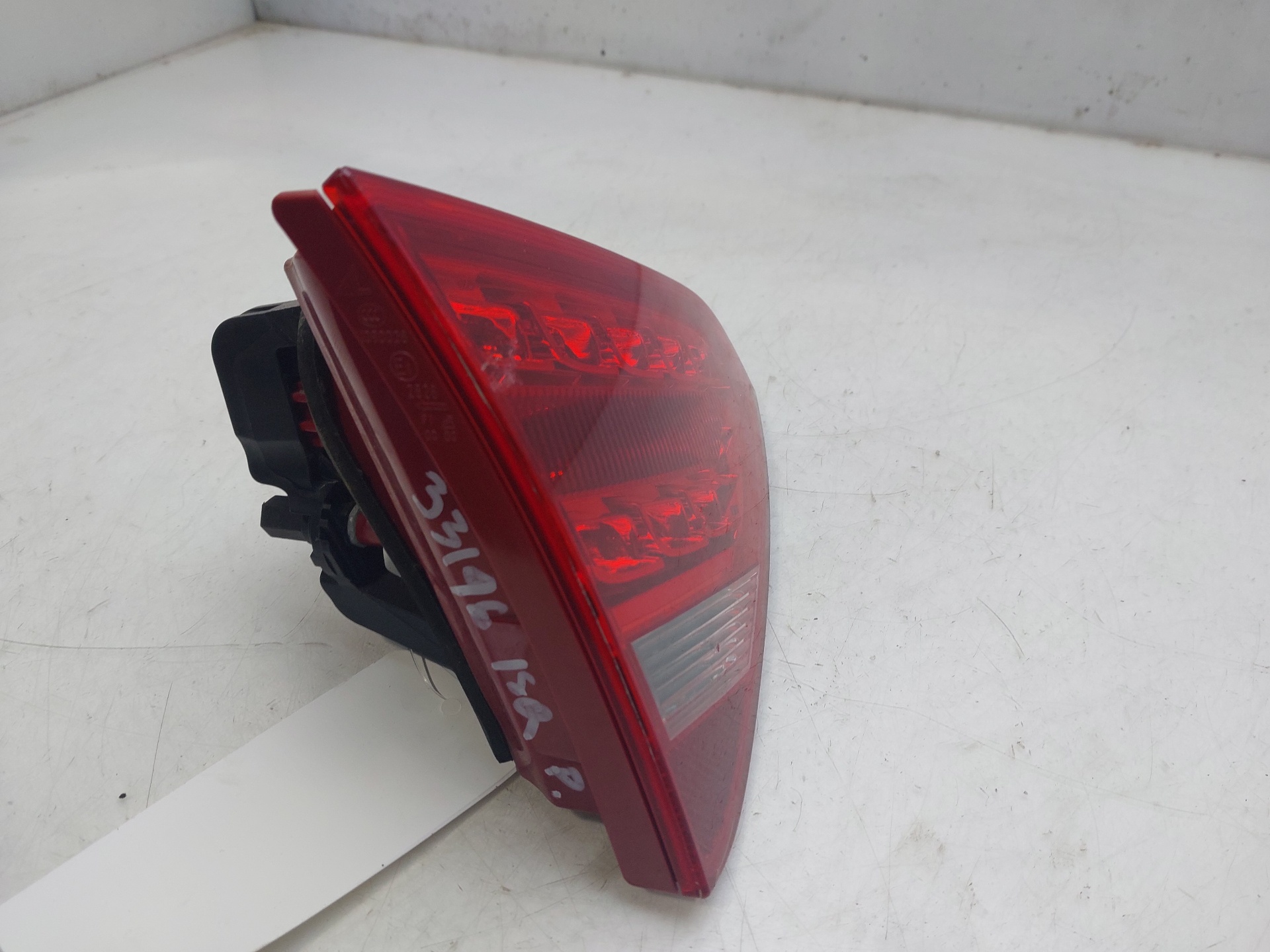 AUDI RS 5 8T (2010-2015) Rear Left Taillight 8T0945093A 25686853