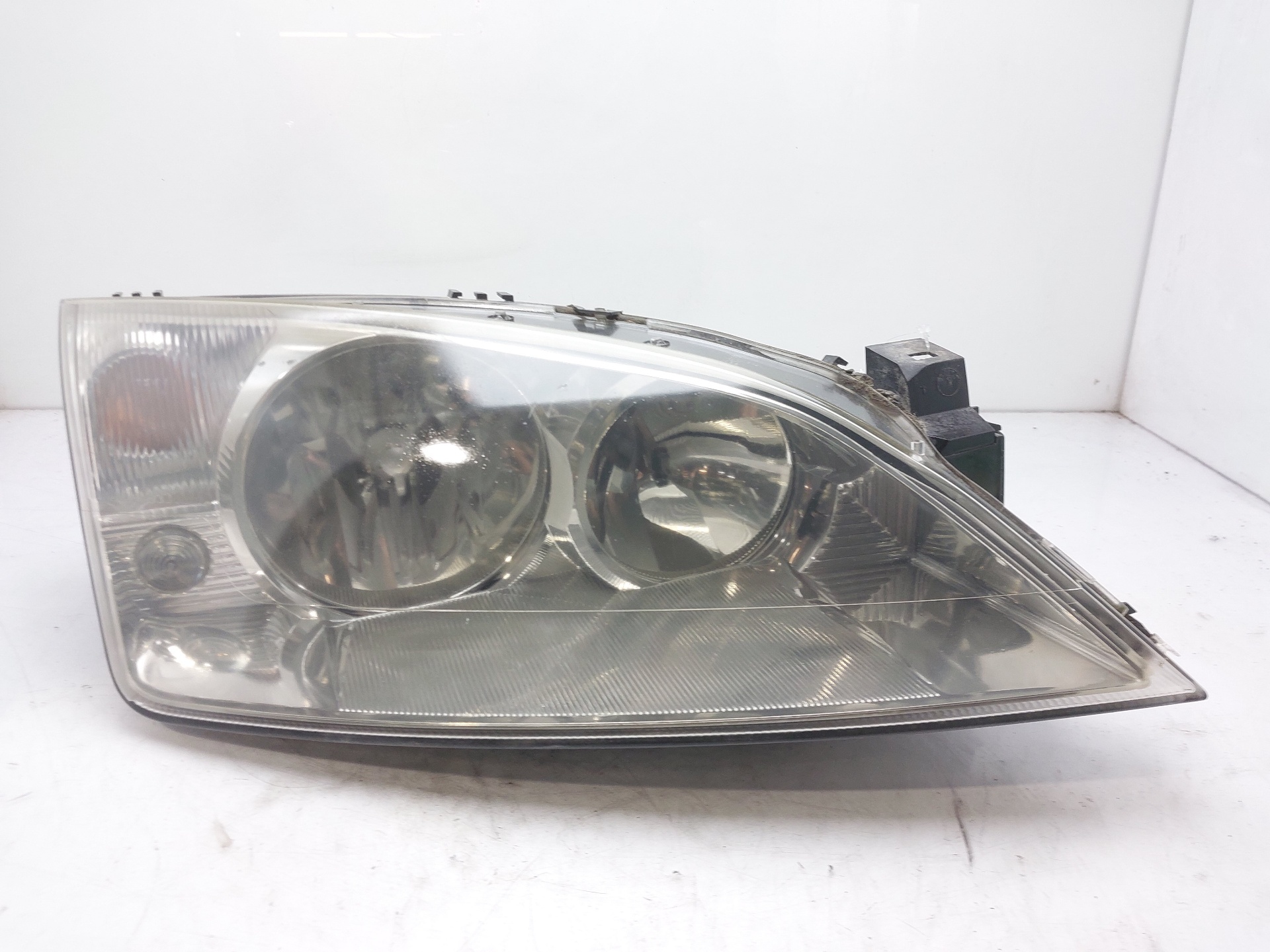 FORD Mondeo 3 generation (2000-2007) Front Right Headlight 1435619 22472241