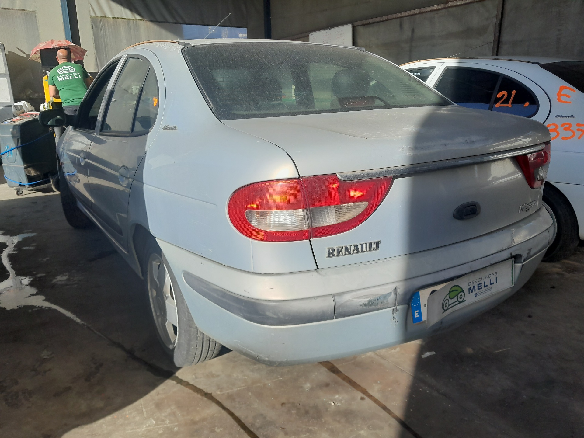 BMW Megane 2 generation (2002-2012) Priekinių kairių durų veidrodis 7701471858 23117646