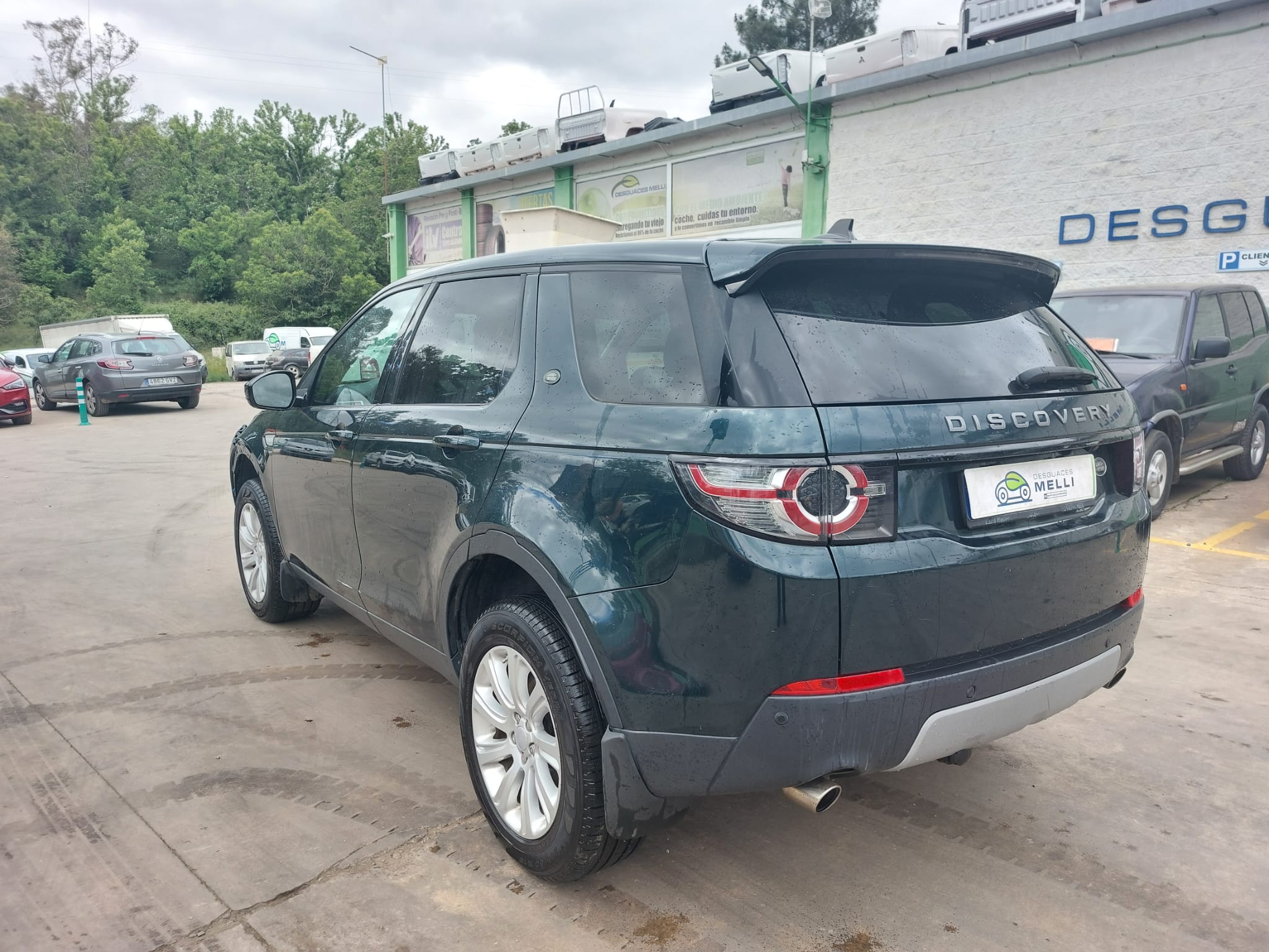 LAND ROVER Discovery Sport 1 generation (2014-2024) Other parts of the rear bumper FK7215K272 25179830