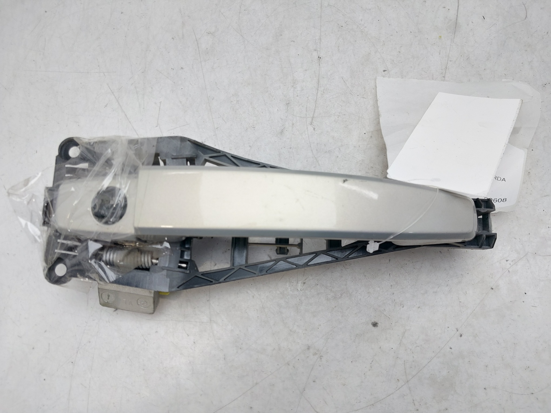 OPEL Zafira B (2005-2010) Vasemman etuoven ulkokahva 13577484 23012789