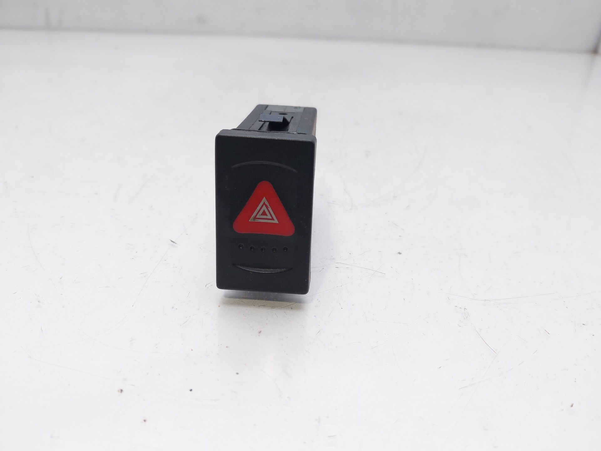 VOLKSWAGEN Passat B5 (1996-2005) Hazard button 3B0953235D 20941406