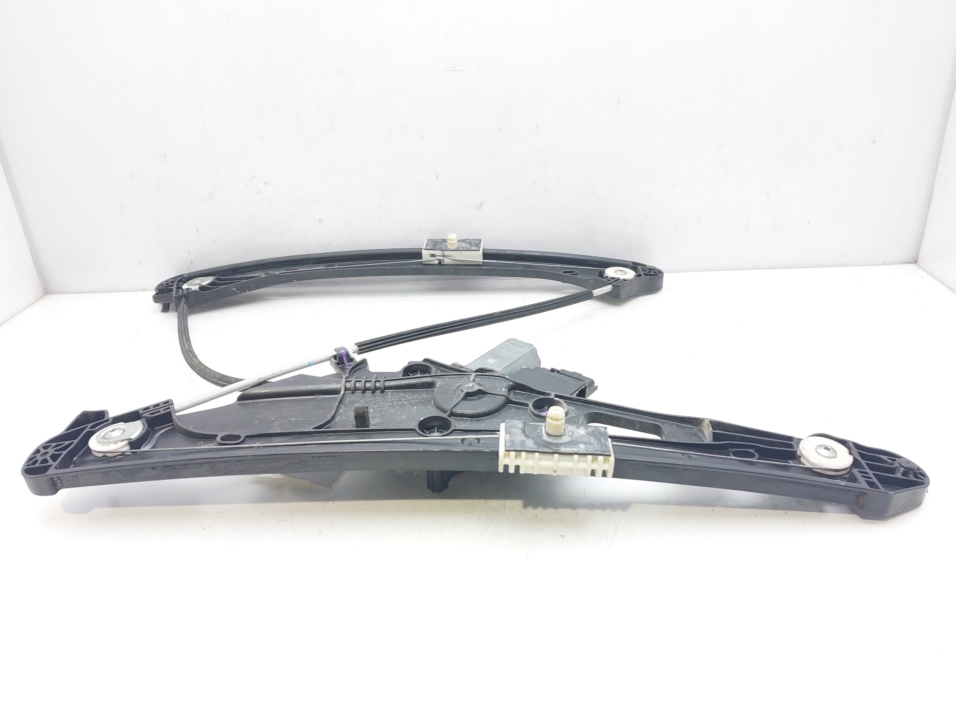 PEUGEOT 3008 2 generation (2017-2023) Front Left Door Window Regulator 9810488980 24135804