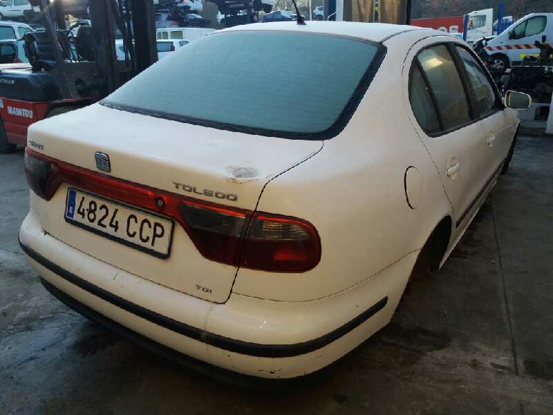 SEAT Toledo 2 generation (1999-2006) Priekinis dešinys saugos diržas 33009583 20175860