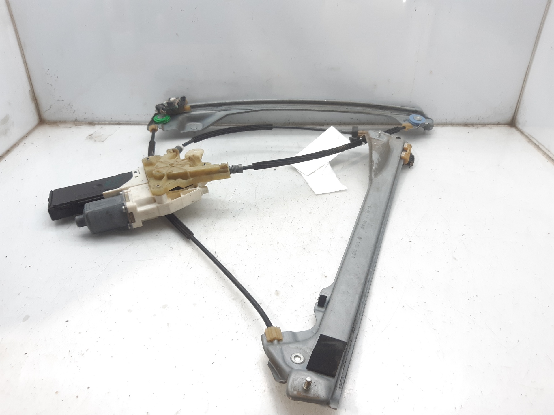 VOLKSWAGEN Laguna 3 generation (2007-2015) Front Right Door Window Regulator 807000002R 18728123