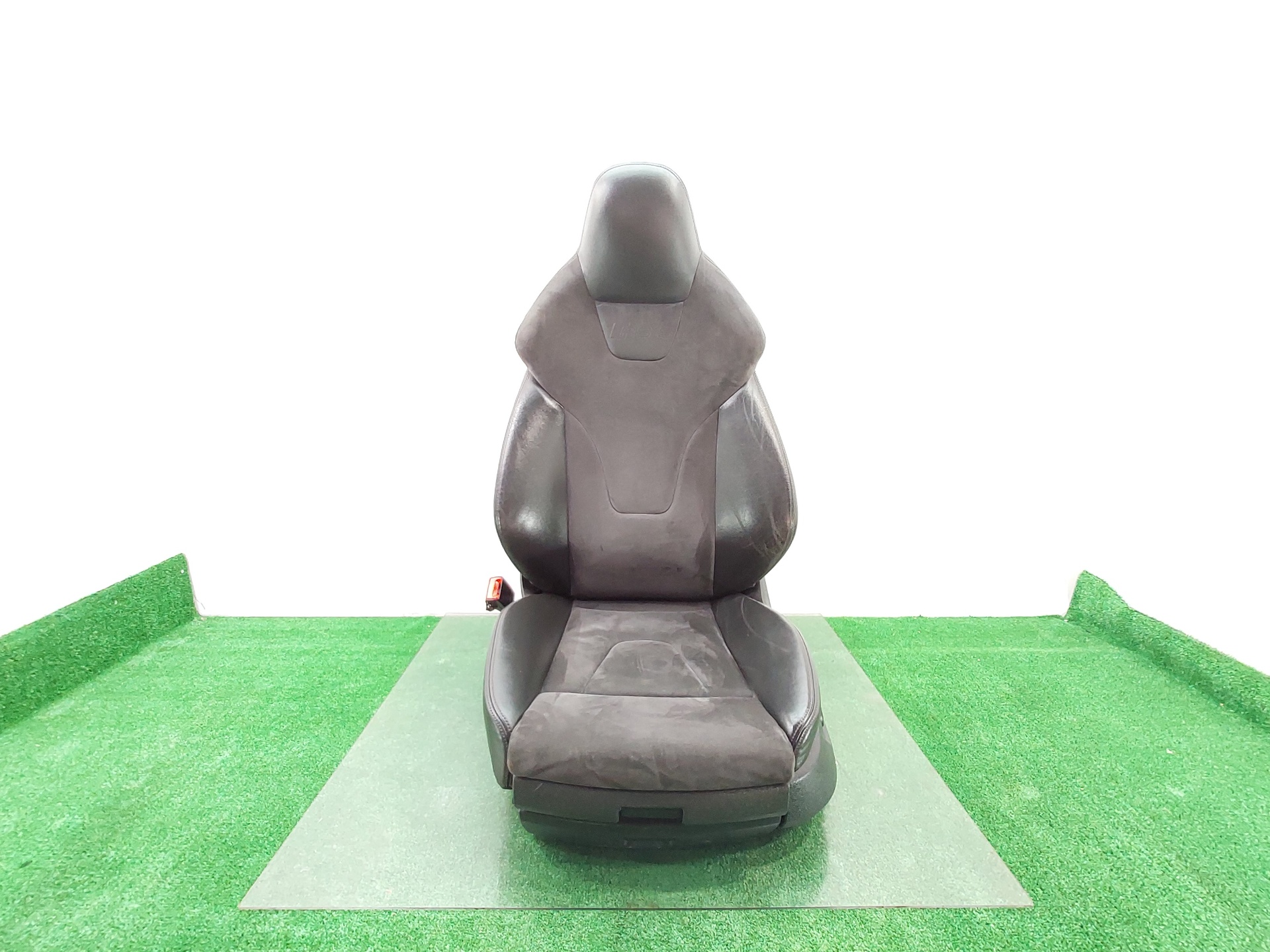 AUDI RS 5 8T (2010-2015) Предна лява седалка 8K0881157 25293579