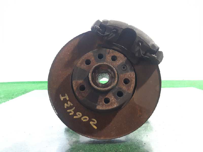 MG Astra J (2009-2020) Front Left Wheel Hub 13156041 22131128