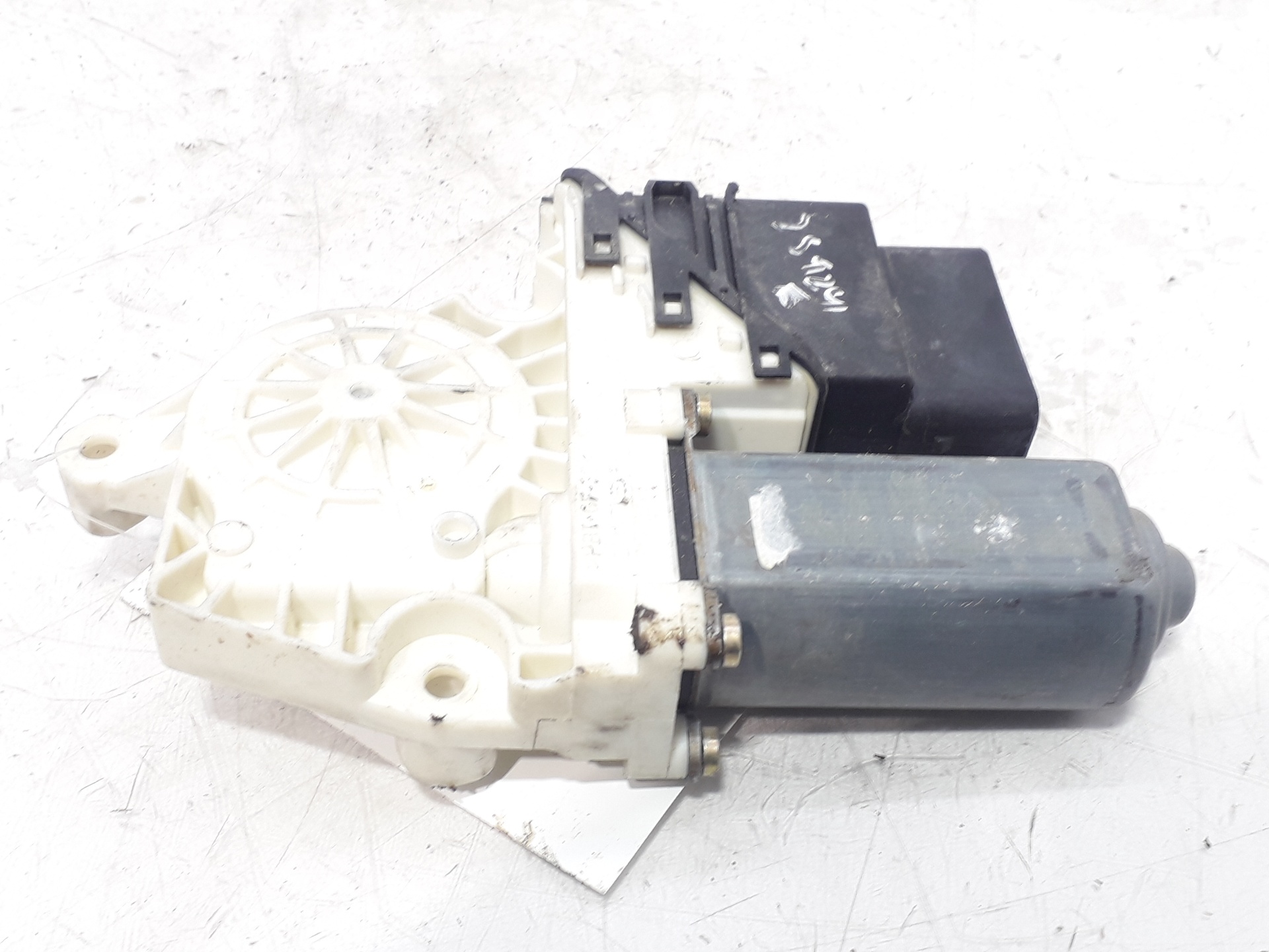 SEAT Leon 1 generation (1999-2005) Rear Left Door Window Control Motor 1C0959811A 18762943