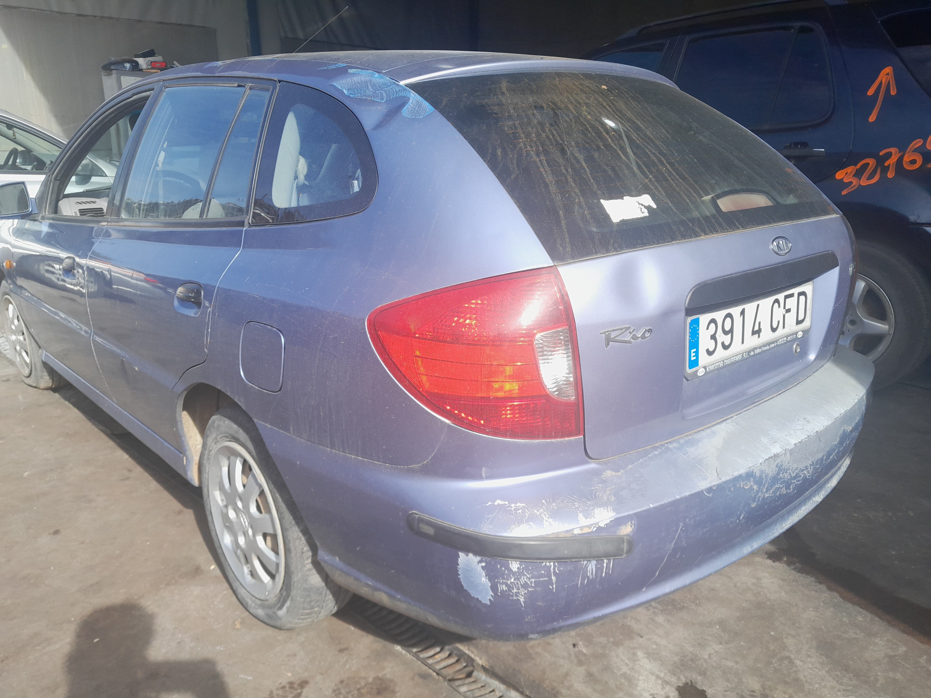 PEUGEOT Rio 1 generation (2000-2005) Galinis kairys žibintas 92401FD070 25247517