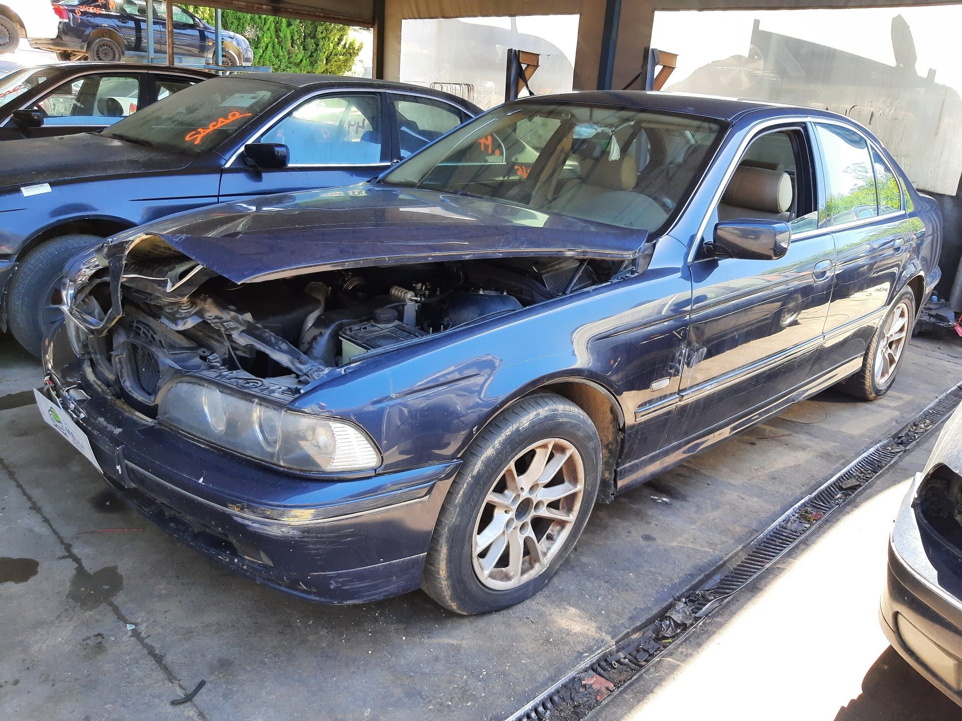 BMW 5 Series E39 (1995-2004) Противотуманка бампера передняя правая 63176900222 25269030