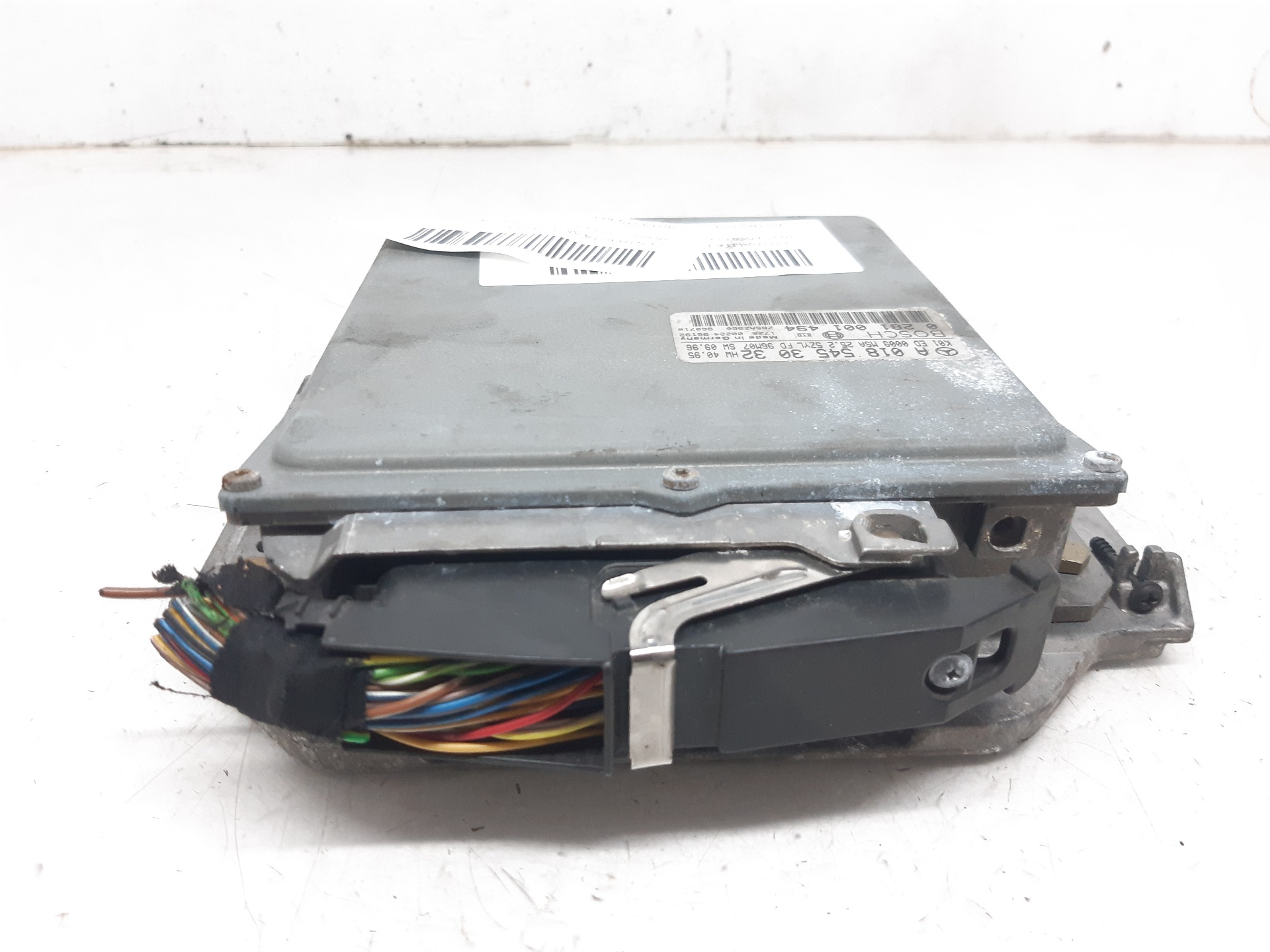 MERCEDES-BENZ E-Class W210 (1995-2002) Moottorin ohjausyksikkö ECU A0185453032 18700030