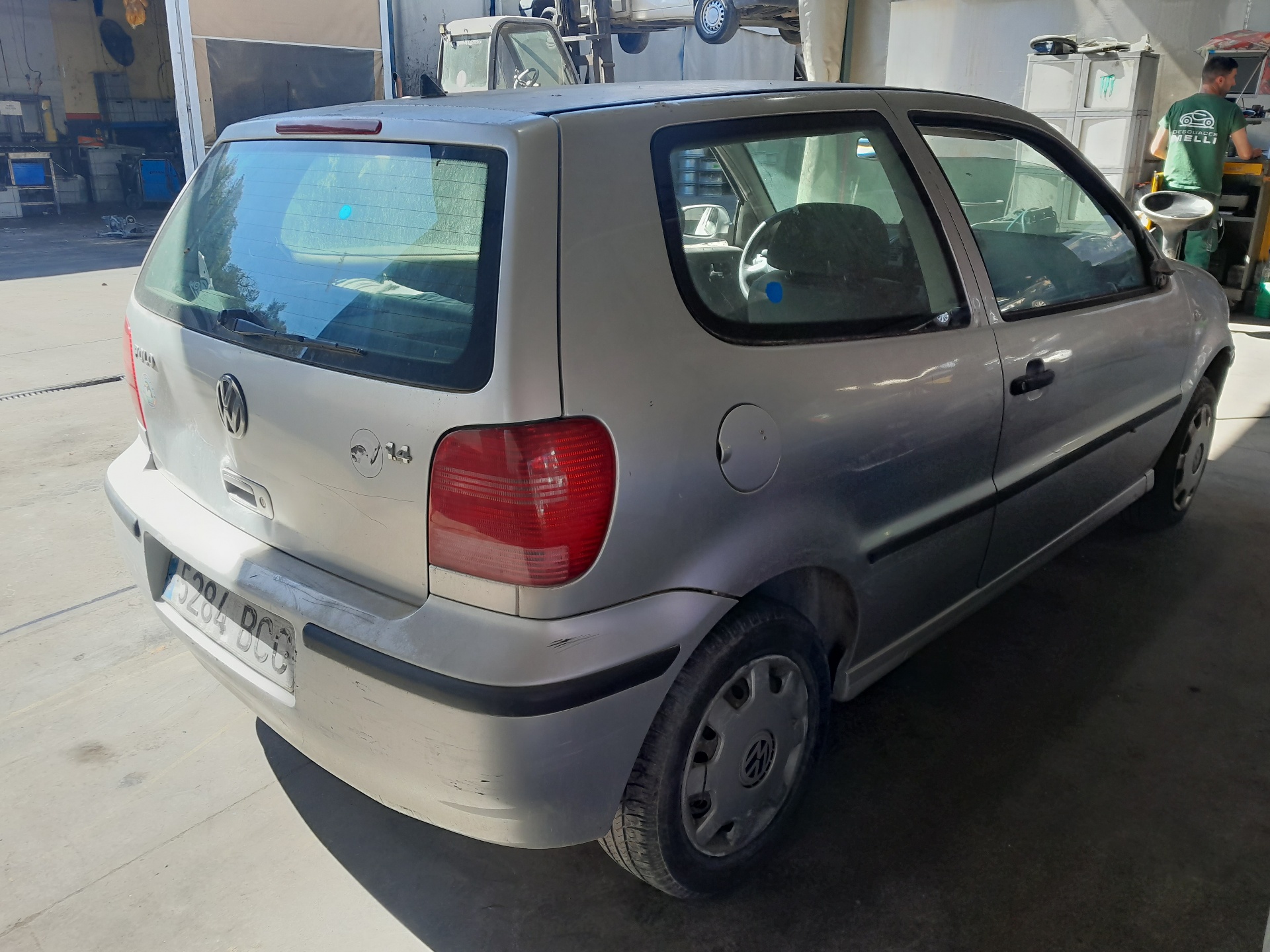 NISSAN Polo 3 generation (1994-2002) Citas virsbūves detaļas 1J6827565A 23021227