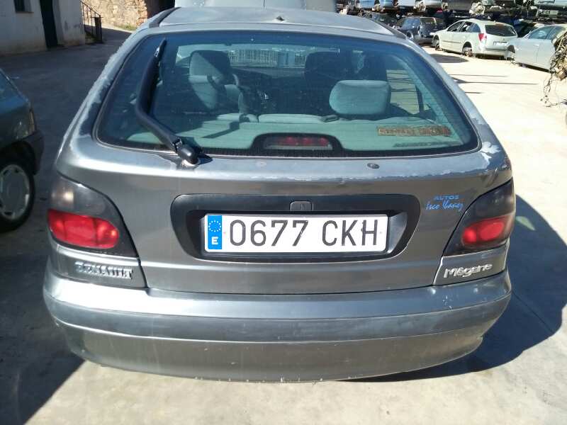 RENAULT Megane 1 generation (1995-2003) Егр клапан 7700874840B 24078232