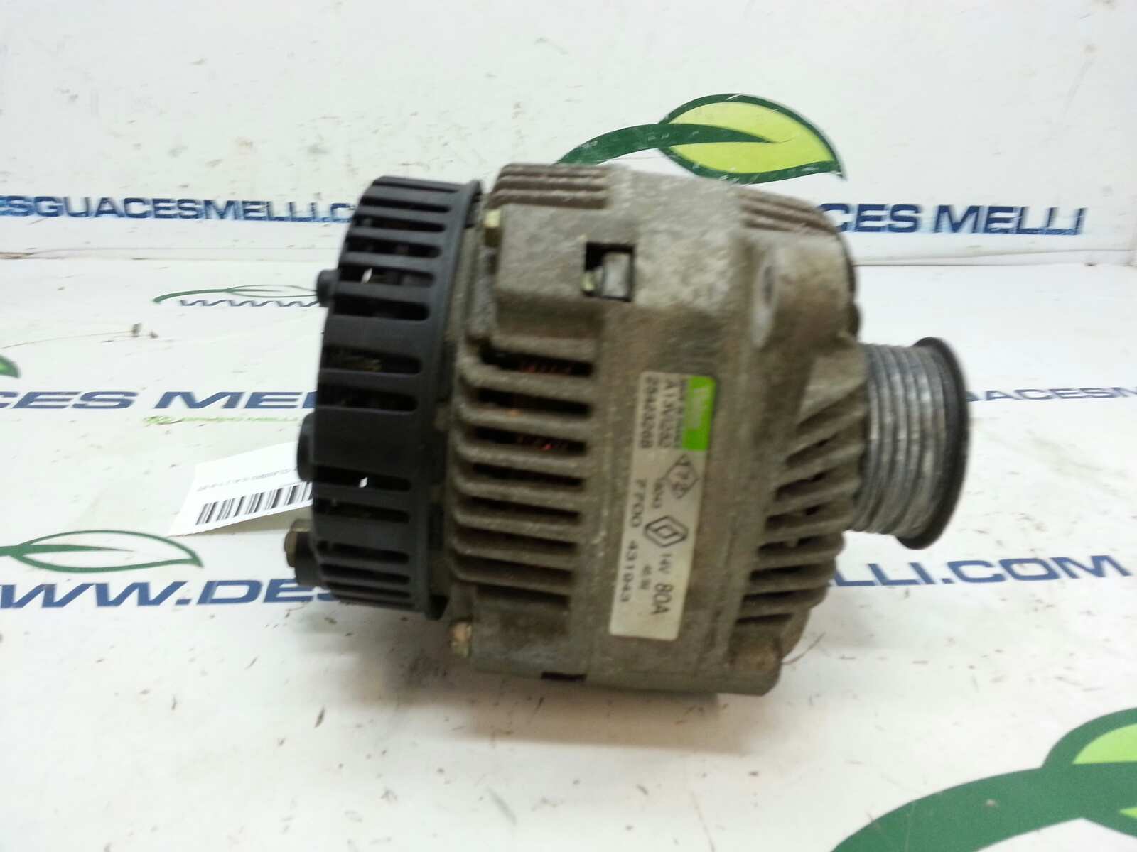 RENAULT Megane 1 generation (1995-2003) Alternator 7700431943 24075699