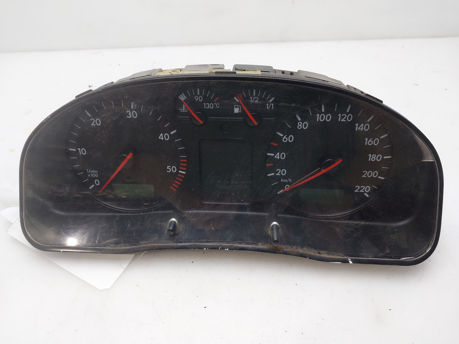 VOLKSWAGEN Polo 3 generation (1994-2002) Speedometer 3B1919880C 25789041