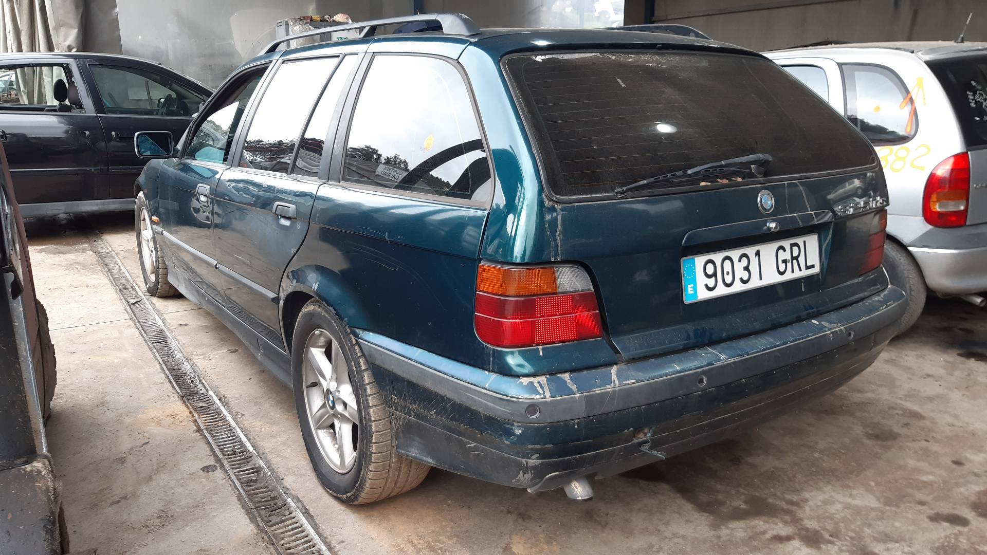 BMW 3 Series E36 (1990-2000) Front Left Door Interior Handle Frame 51211960807 22043493