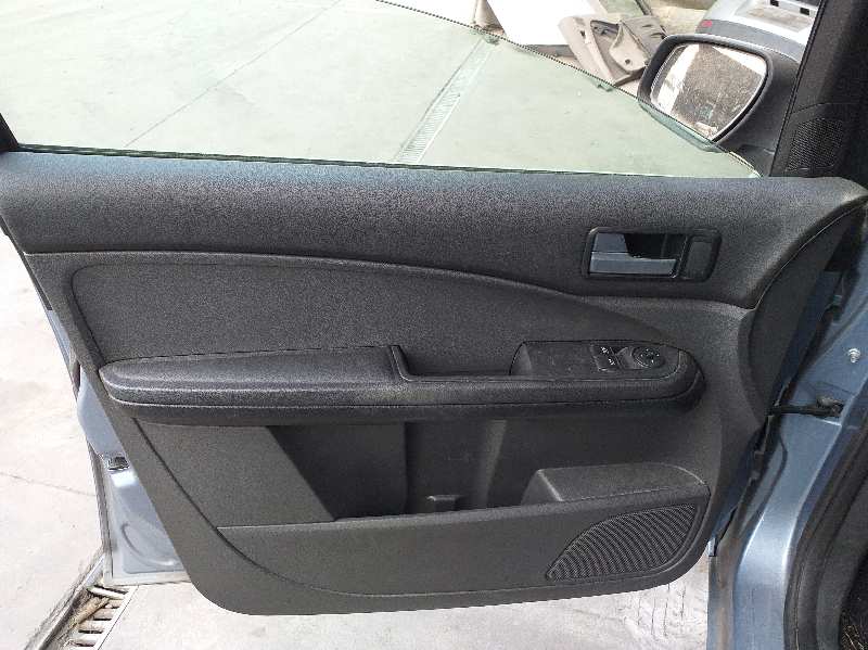 FORD C-Max 1 generation (2003-2010) Priekšējo kreiso durvju ārējais rokturis 1305822 18546360