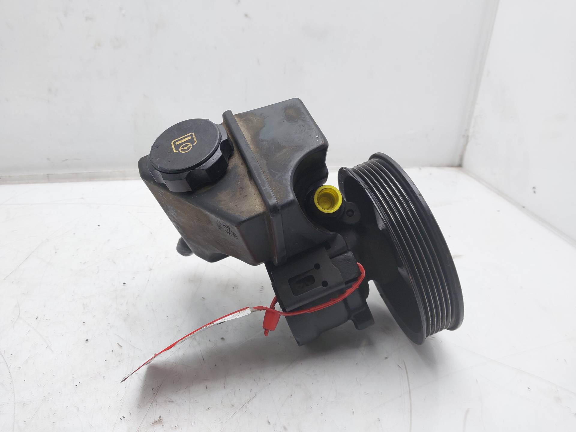 RENAULT Safrane 1 generation (1992-2000) Power Steering Pump 9140244 25195611