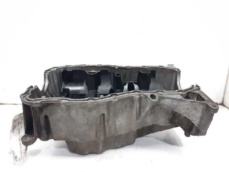 RENAULT Megane 2 generation (2002-2012) Crankcase 8200273261 18528249