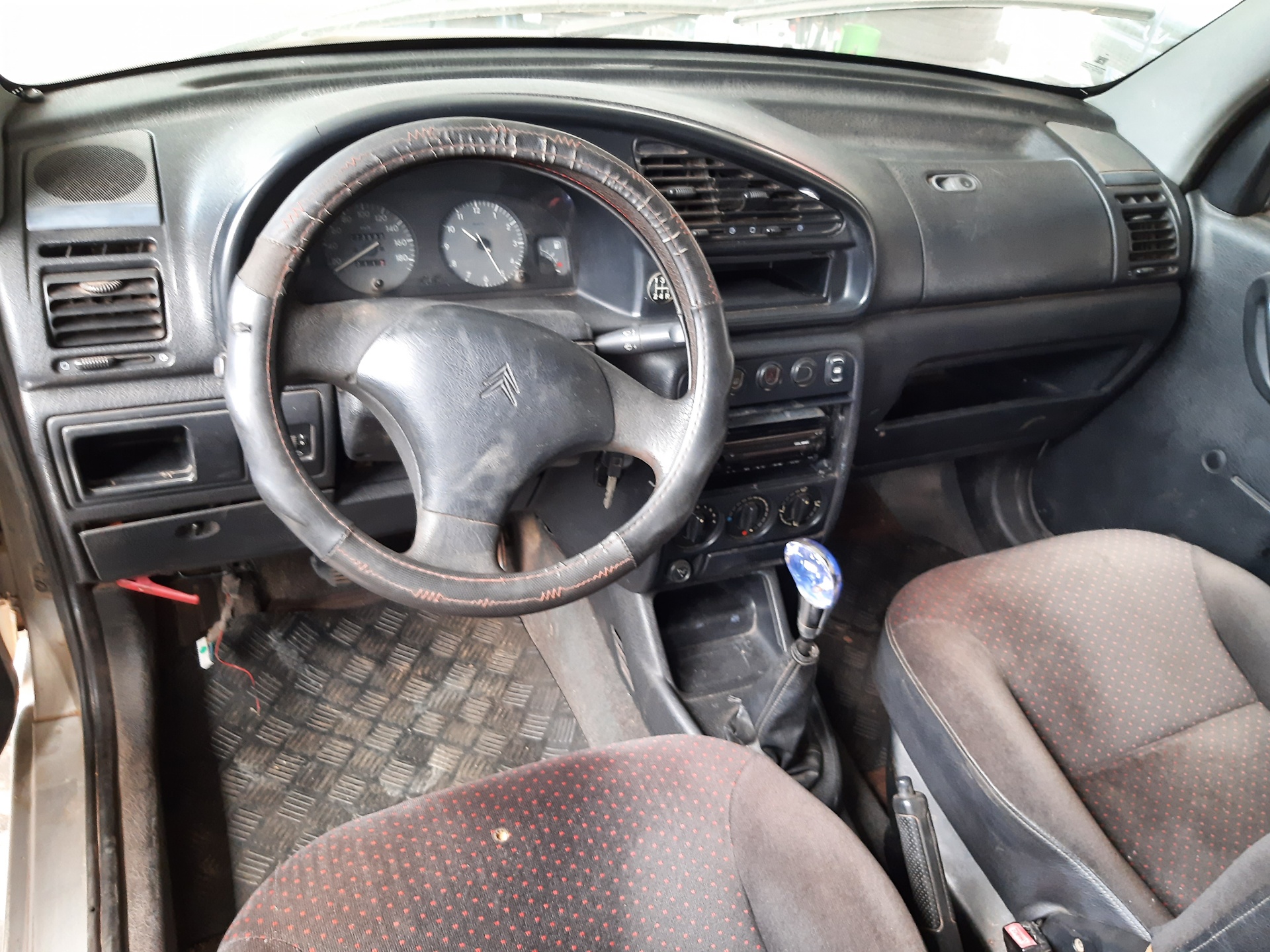 VOLKSWAGEN Clio Замок передней левой двери 9135H6 22341374