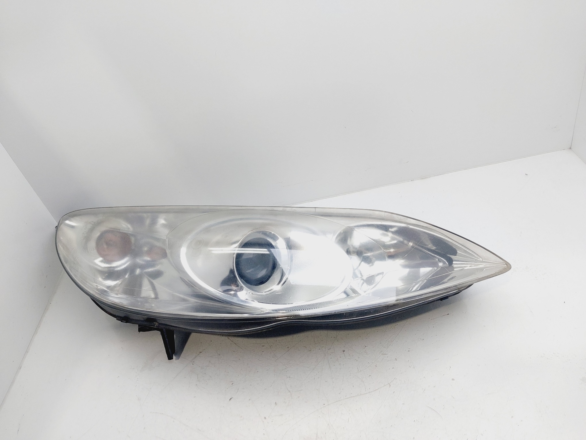 PEUGEOT 407 1 generation (2004-2010) Front Right Headlight 9660235980 25584710