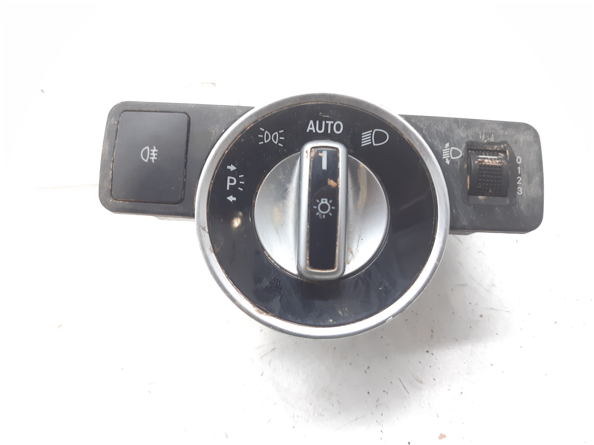 MERCEDES-BENZ A-Class W176 (2012-2018) Unitate de control comutator faruri A2129050651 22284565