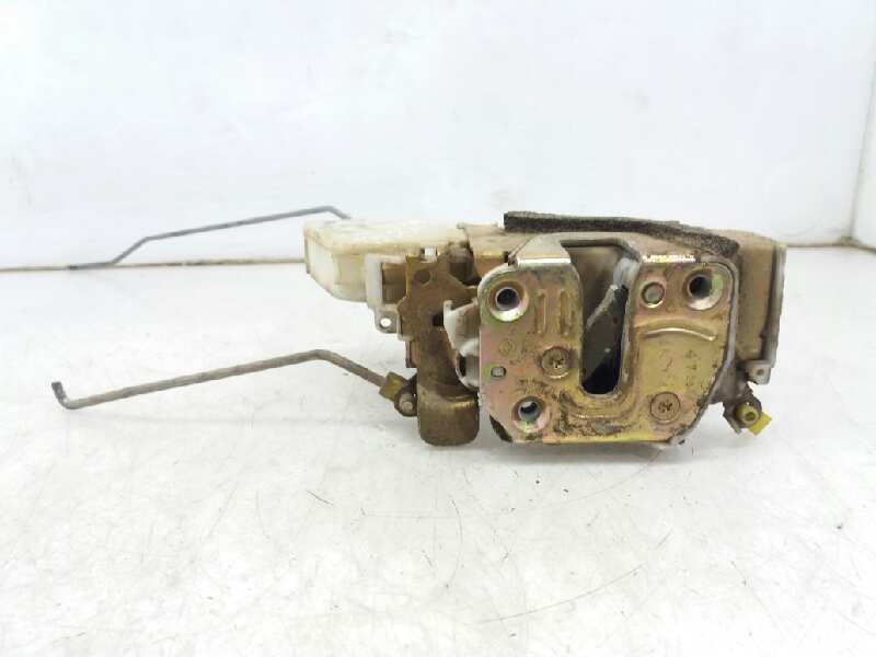 NISSAN Navara D22 (1997-2005) Front Right Door Lock 805025P01A 20176788